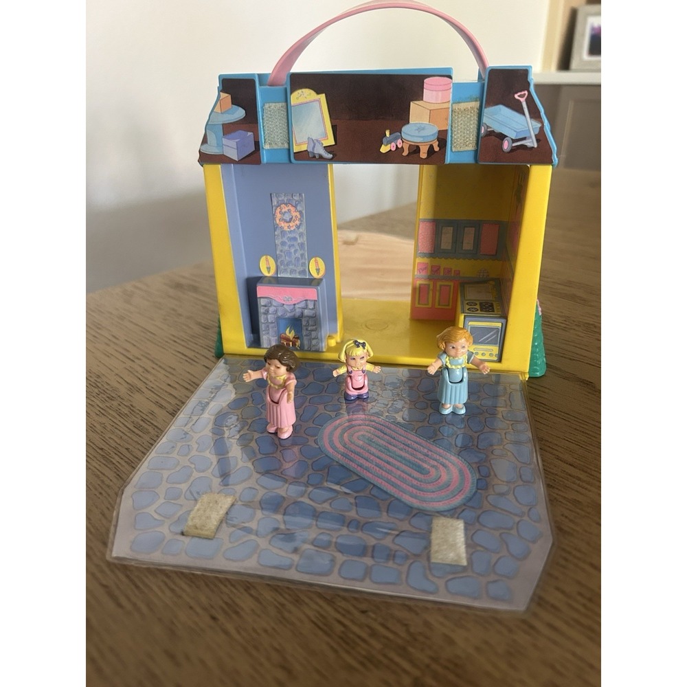 VINTAGE 1991 Lewis Galoob Toys Doll House Case Magnetic Pretty Little